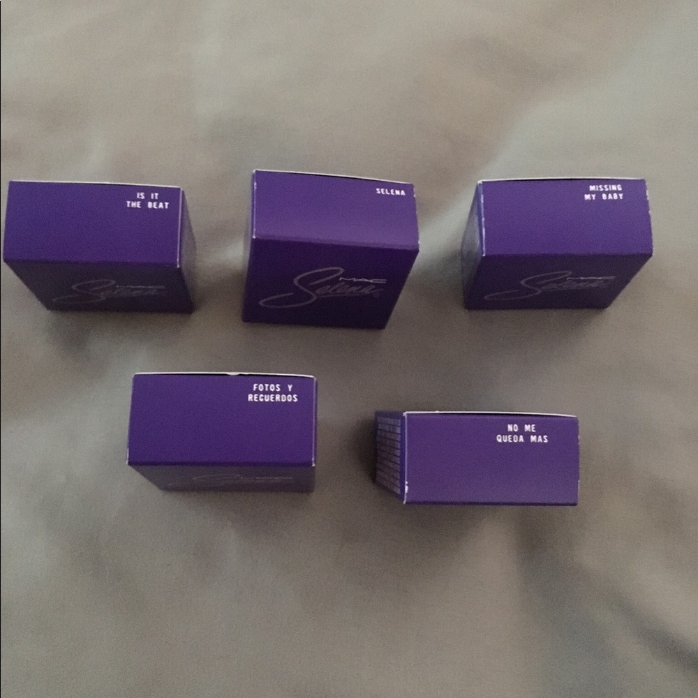 mac selena set of eyeshadows - Picture 2 of 8